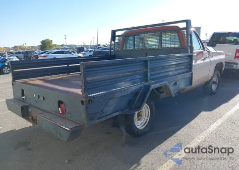 1976 Chevrolet S-10 Pickup из США, поврежденный, VIN CKL146F473956